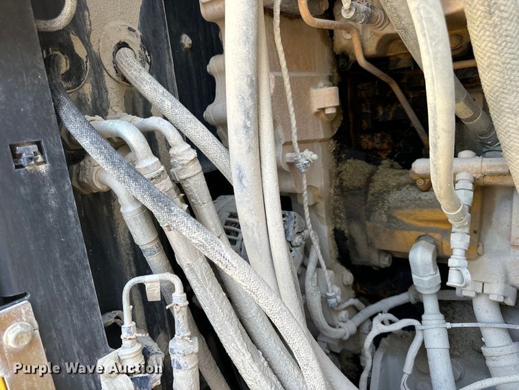 image for item DL4475 2013 John Deere 844K-II wheel loader