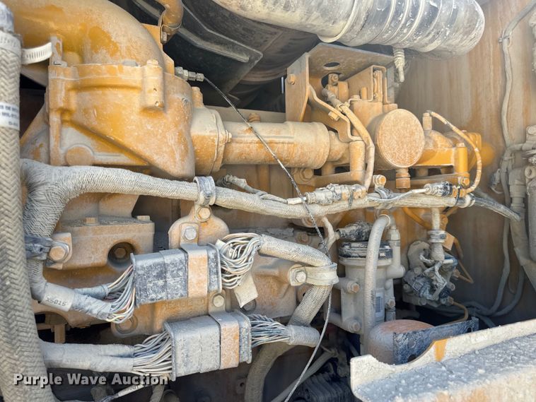 image for item DL4475 2013 John Deere 844K-II wheel loader