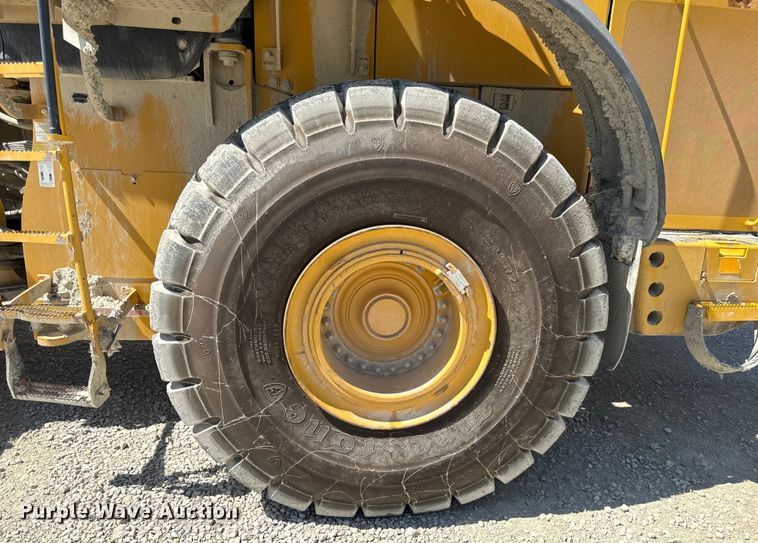 image for item DL4475 2013 John Deere 844K-II wheel loader