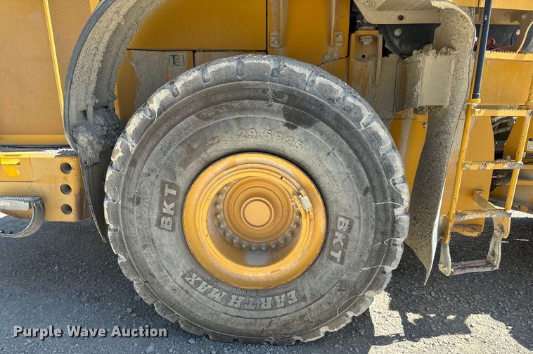 image for item DL4475 2013 John Deere 844K-II wheel loader