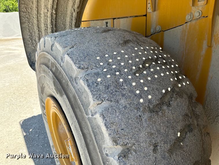 image for item DL4475 2013 John Deere 844K-II wheel loader