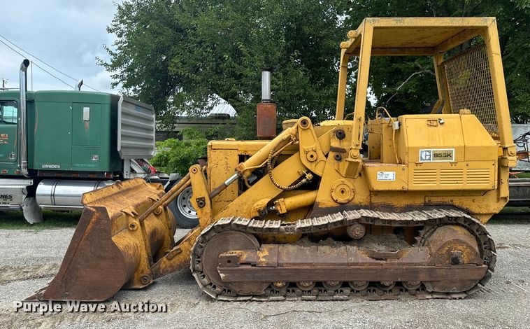 image for item DL4477 1971 Caterpillar  955K track loader