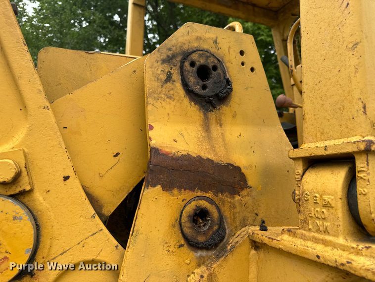 image for item DL4477 1971 Caterpillar  955K track loader
