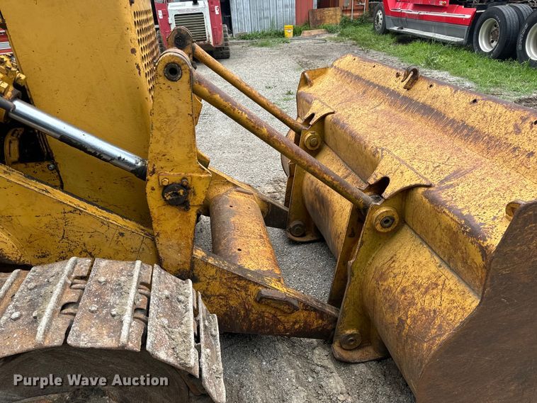 image for item DL4477 1971 Caterpillar  955K track loader