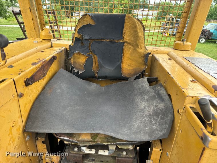 image for item DL4477 1971 Caterpillar  955K track loader