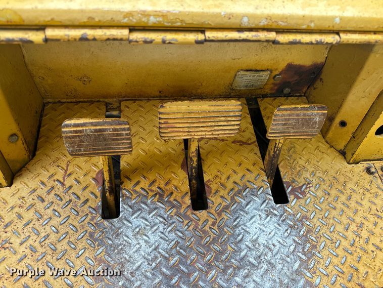 image for item DL4477 1971 Caterpillar  955K track loader