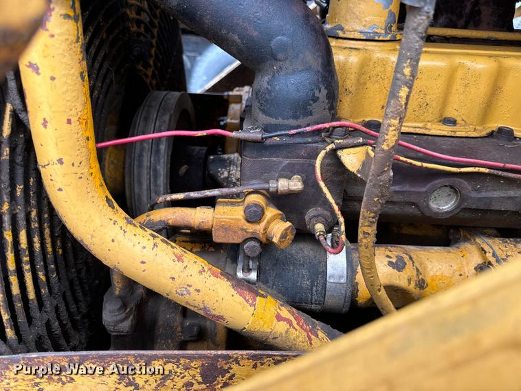 image for item DL4477 1971 Caterpillar  955K track loader