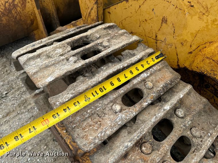 image for item DL4477 1971 Caterpillar  955K track loader