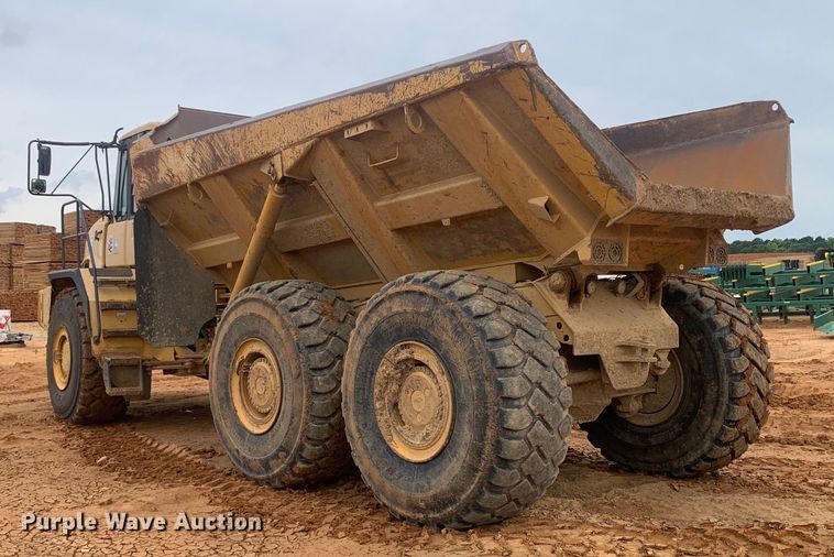 image for item DM7918 2004 John Deere 350D haul truck