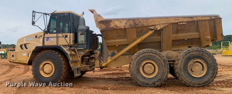 image for item DM7918 2004 John Deere 350D haul truck