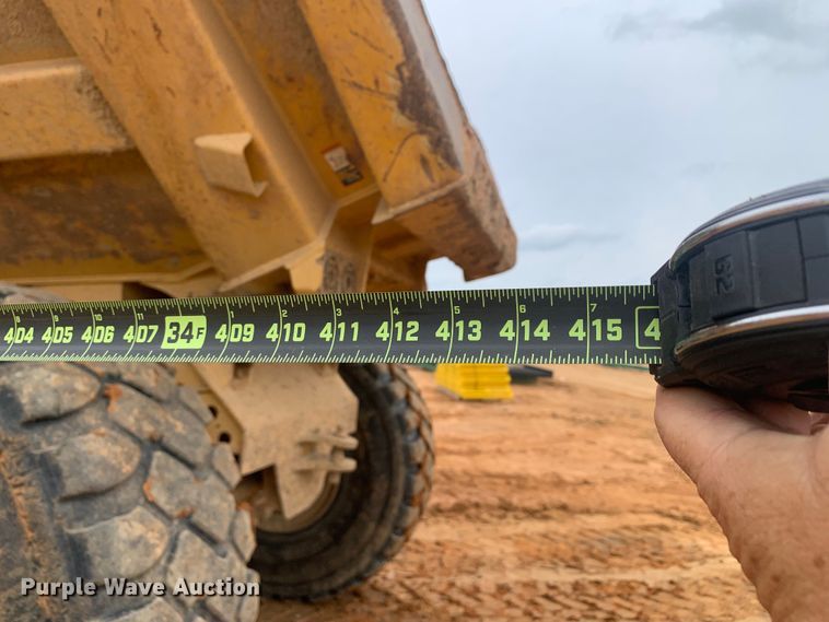 image for item DM7918 2004 John Deere 350D haul truck