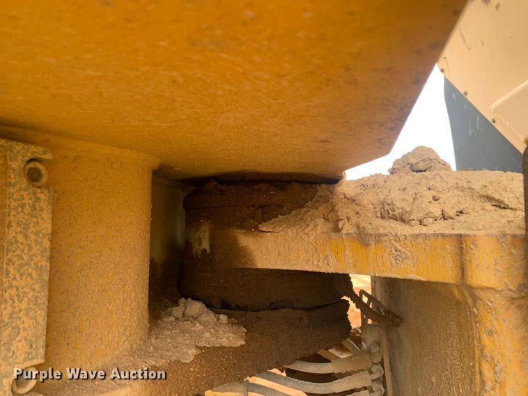 image for item DM7918 2004 John Deere 350D haul truck