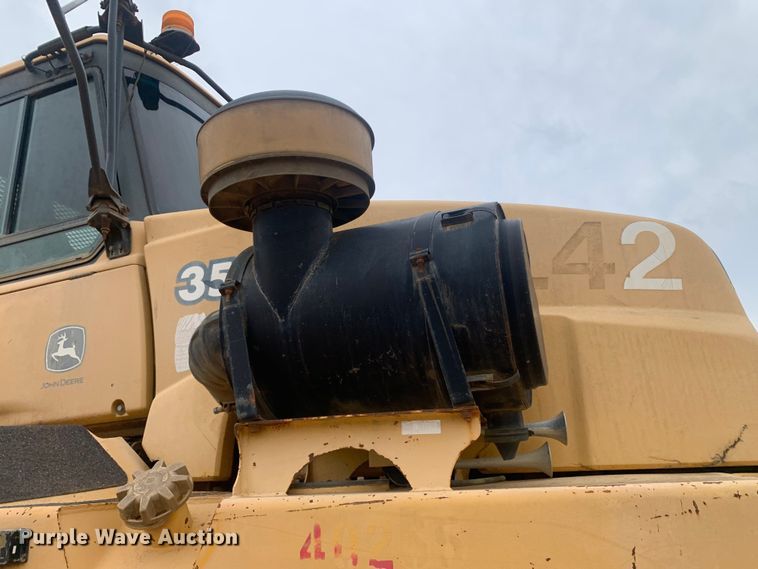 image for item DM7918 2004 John Deere 350D haul truck