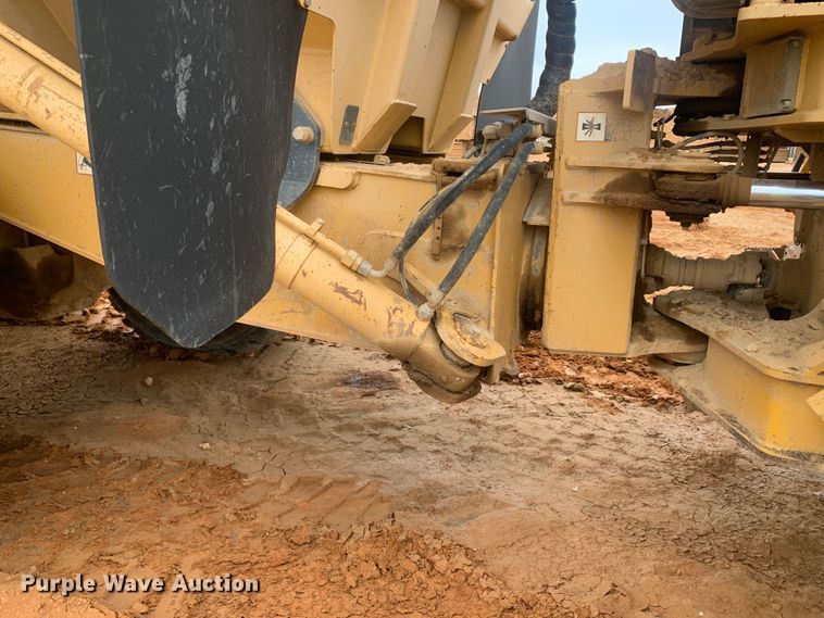 image for item DM7918 2004 John Deere 350D haul truck