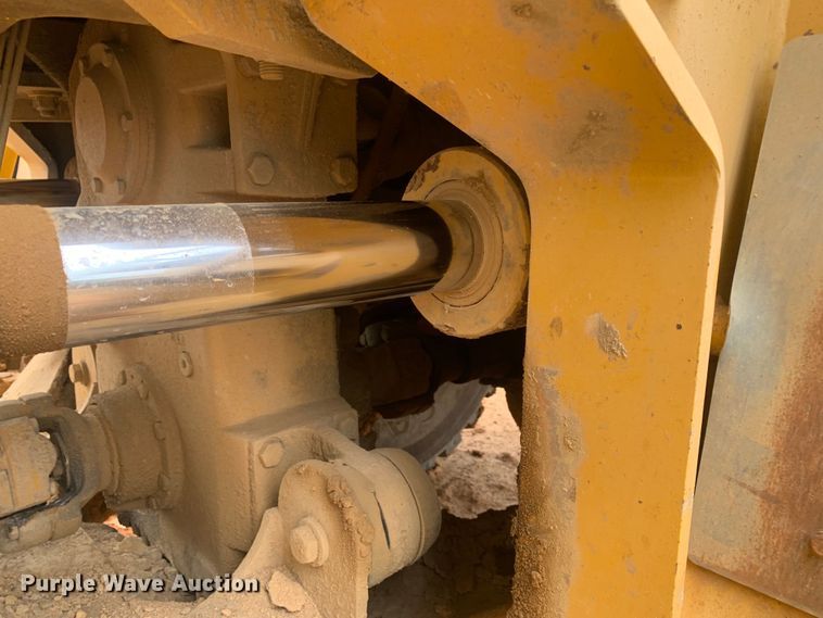 image for item DM7918 2004 John Deere 350D haul truck