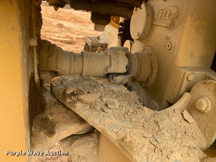 image for item DM7918 2004 John Deere 350D haul truck