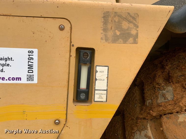 image for item DM7918 2004 John Deere 350D haul truck