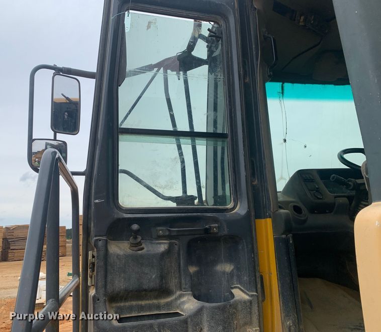 image for item DM7918 2004 John Deere 350D haul truck