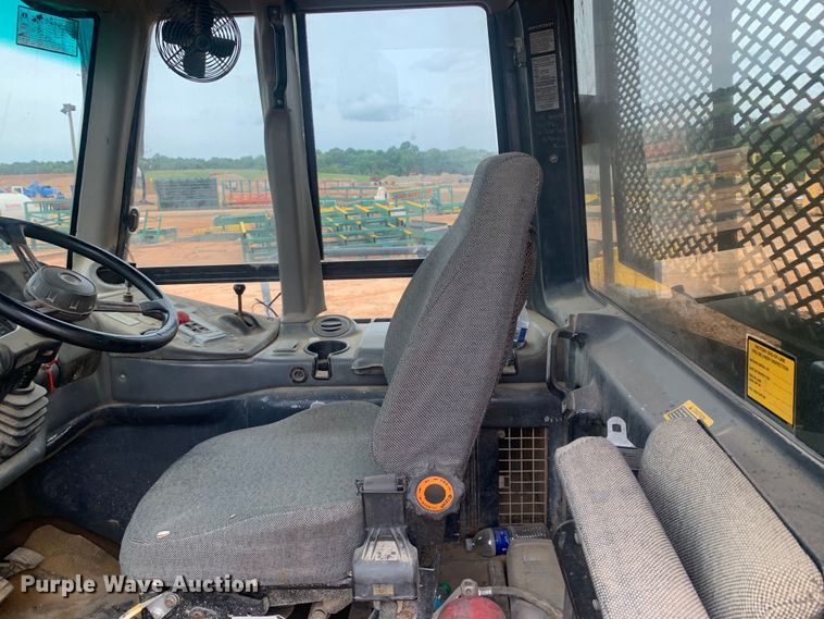 image for item DM7918 2004 John Deere 350D haul truck