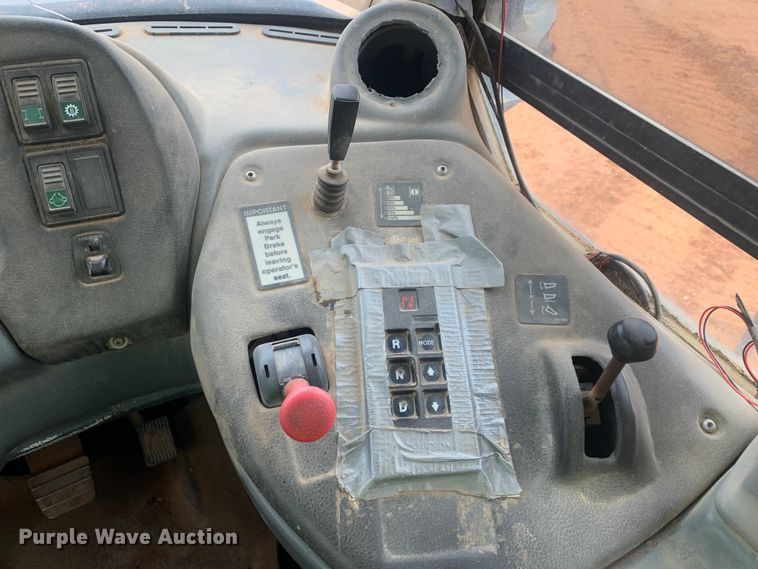 image for item DM7918 2004 John Deere 350D haul truck