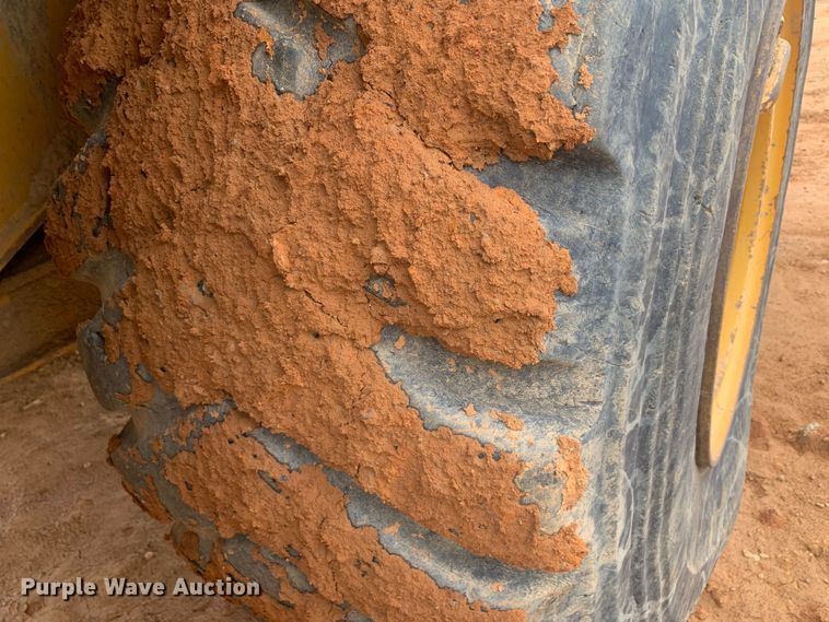 image for item DM7918 2004 John Deere 350D haul truck