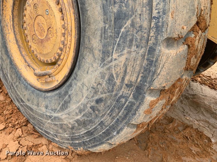 image for item DM7918 2004 John Deere 350D haul truck