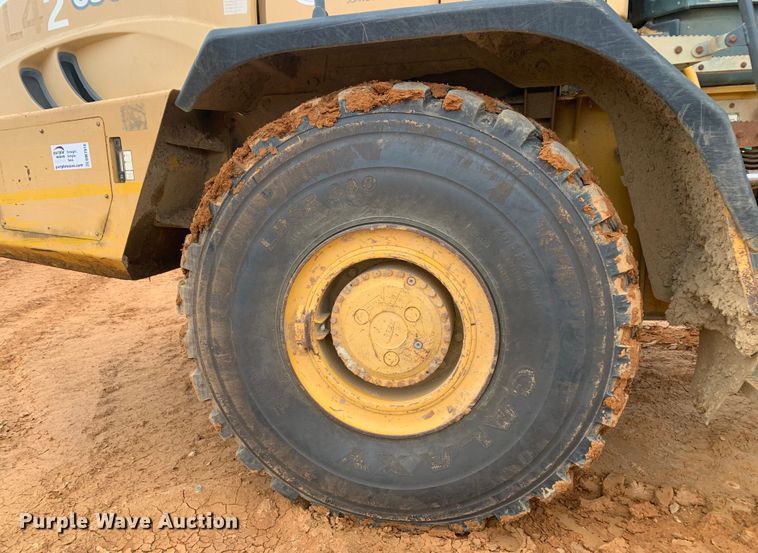 image for item DM7918 2004 John Deere 350D haul truck