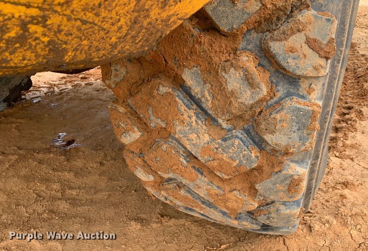 image for item DM7918 2004 John Deere 350D haul truck