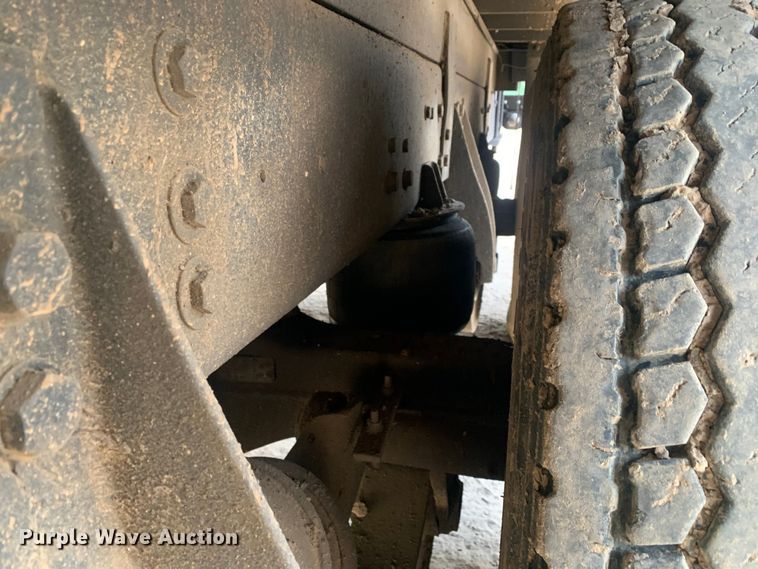 image for item DM7919 1991 Western Star 4900 grapple crane truck