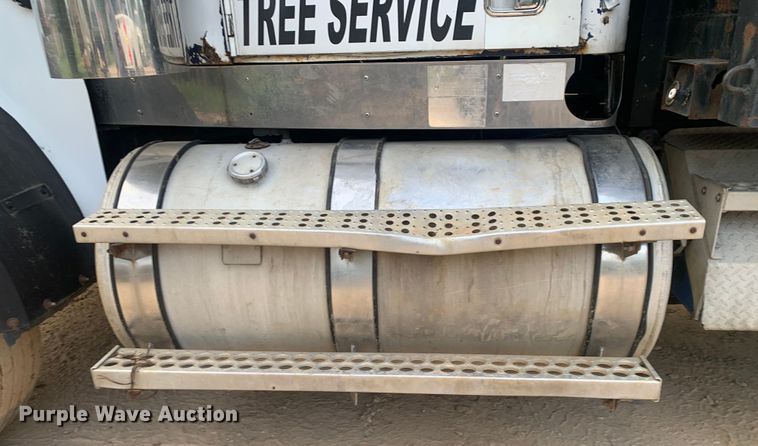 image for item DM7919 1991 Western Star 4900 grapple crane truck