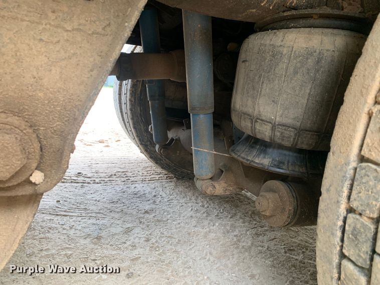 image for item DM7919 1991 Western Star 4900 grapple crane truck