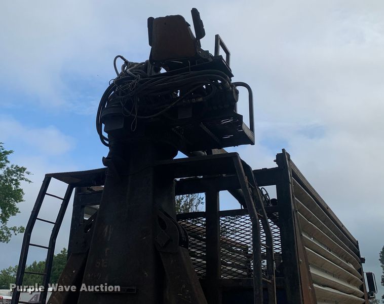 image for item DM7919 1991 Western Star 4900 grapple crane truck