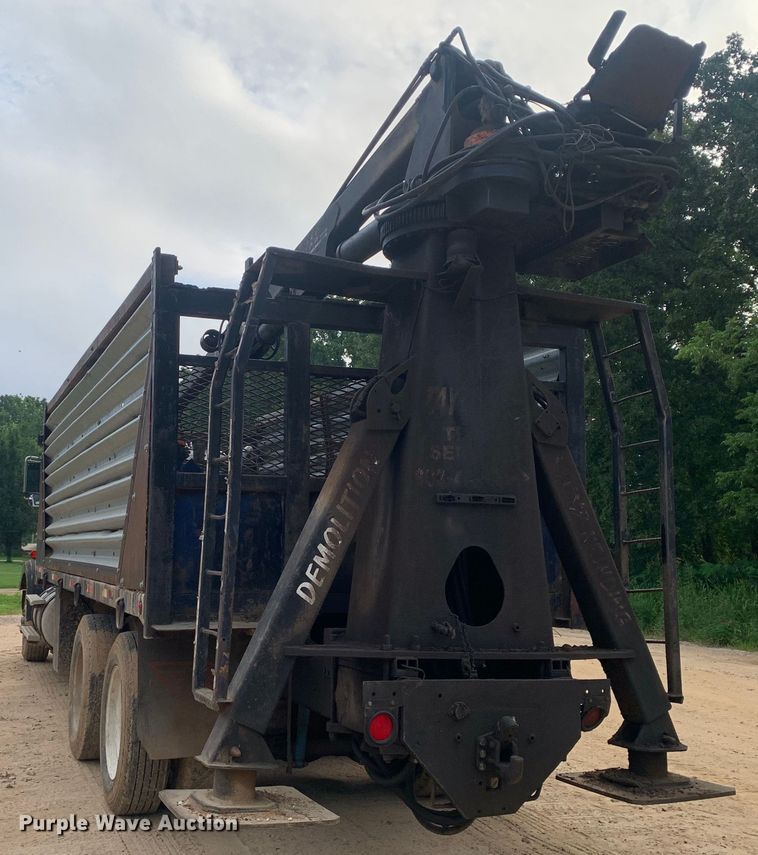 image for item DM7919 1991 Western Star 4900 grapple crane truck