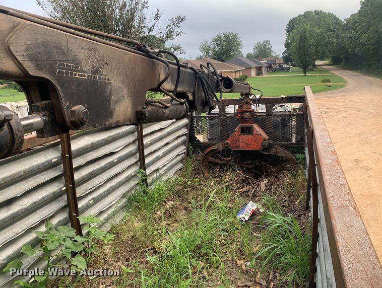 image for item DM7919 1991 Western Star 4900 grapple crane truck
