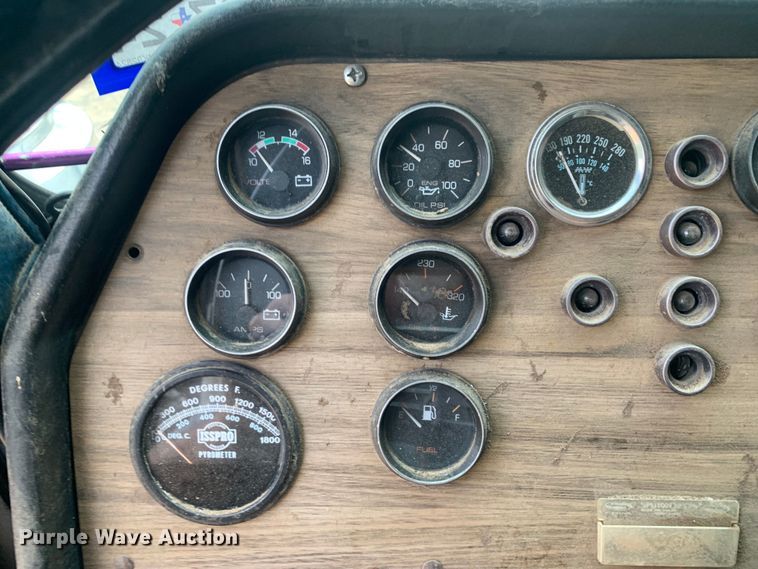 image for item DM7919 1991 Western Star 4900 grapple crane truck