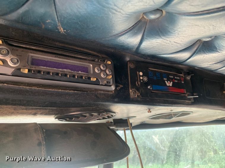 image for item DM7919 1991 Western Star 4900 grapple crane truck