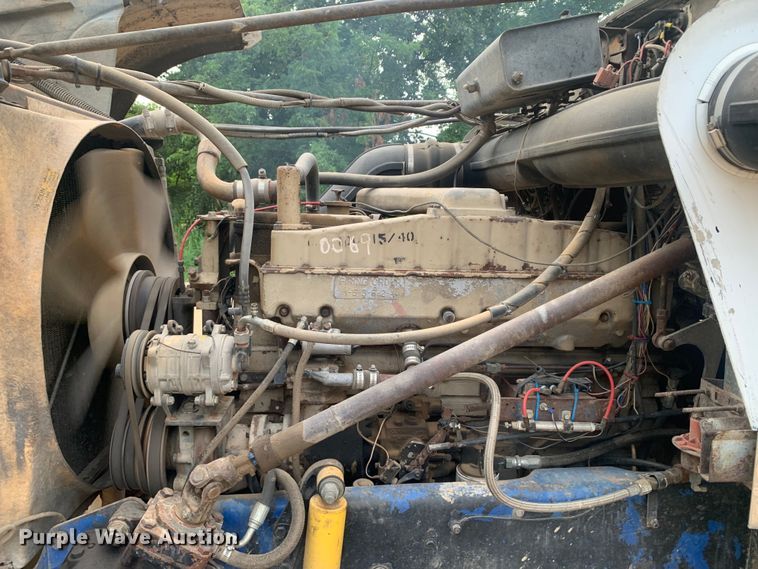 image for item DM7919 1991 Western Star 4900 grapple crane truck