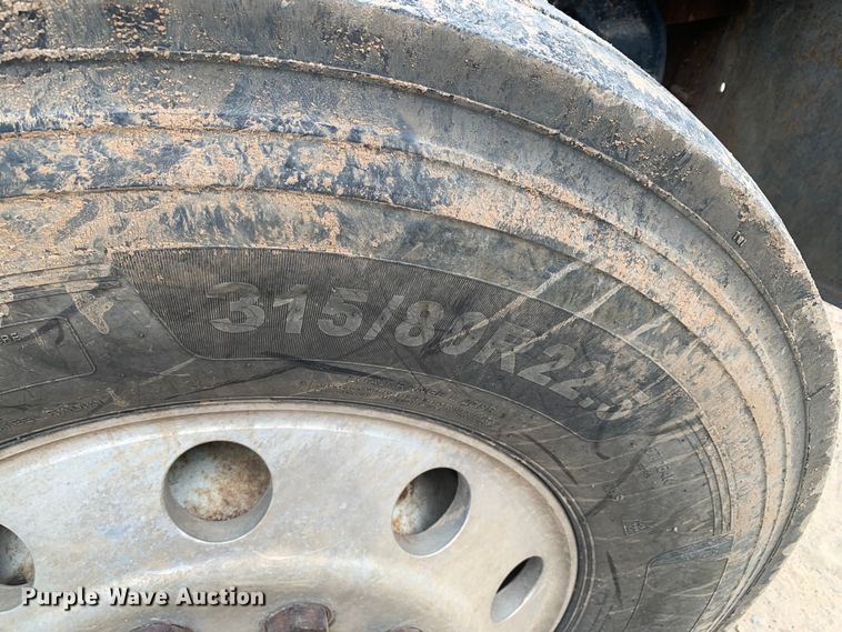 image for item DM7919 1991 Western Star 4900 grapple crane truck