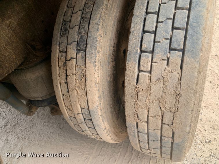 image for item DM7919 1991 Western Star 4900 grapple crane truck