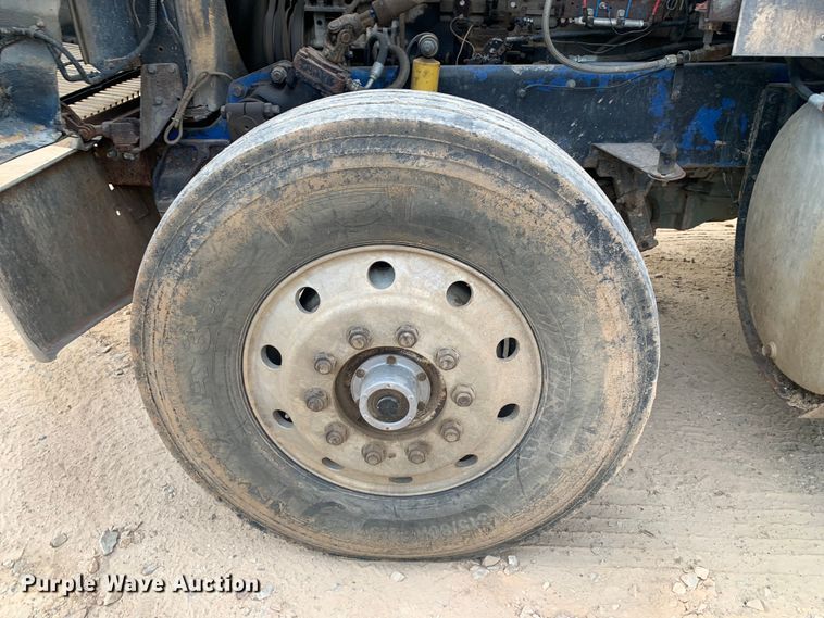 image for item DM7919 1991 Western Star 4900 grapple crane truck