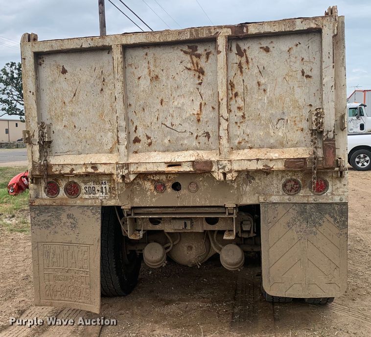 image for item DM7921 1985 Kenworth W900 dump truck