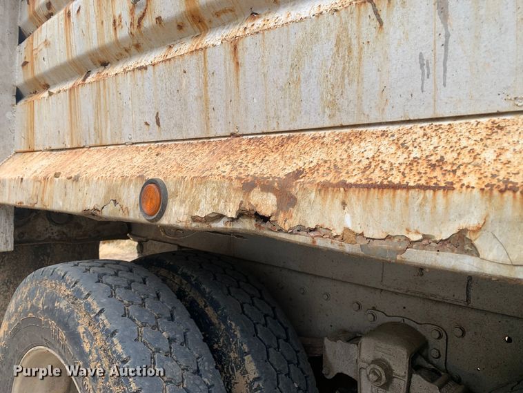 image for item DM7921 1985 Kenworth W900 dump truck