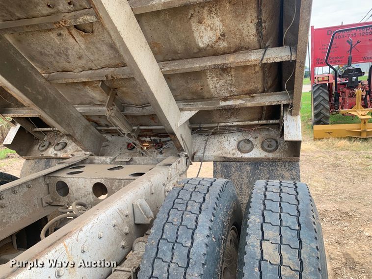 image for item DM7921 1985 Kenworth W900 dump truck