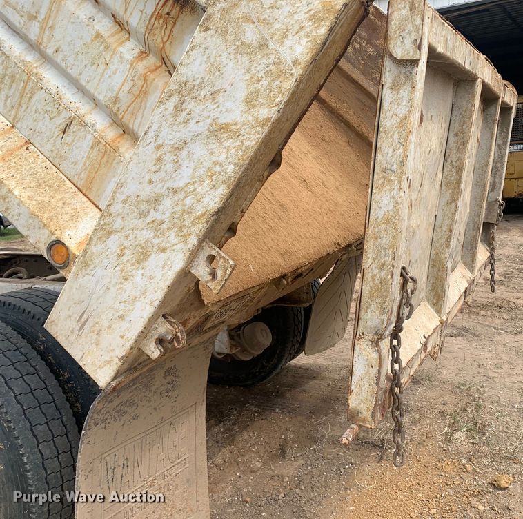 image for item DM7921 1985 Kenworth W900 dump truck