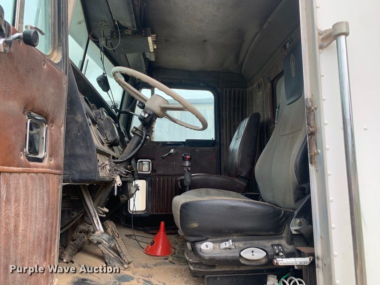 image for item DM7921 1985 Kenworth W900 dump truck