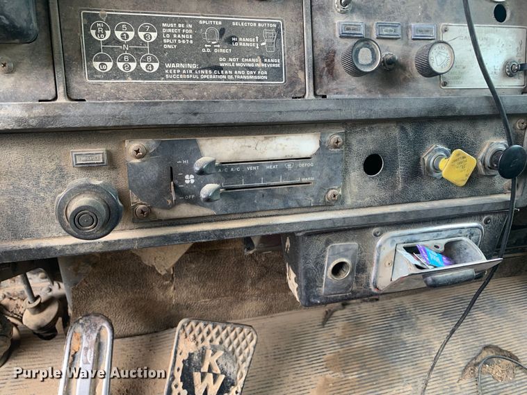 image for item DM7921 1985 Kenworth W900 dump truck