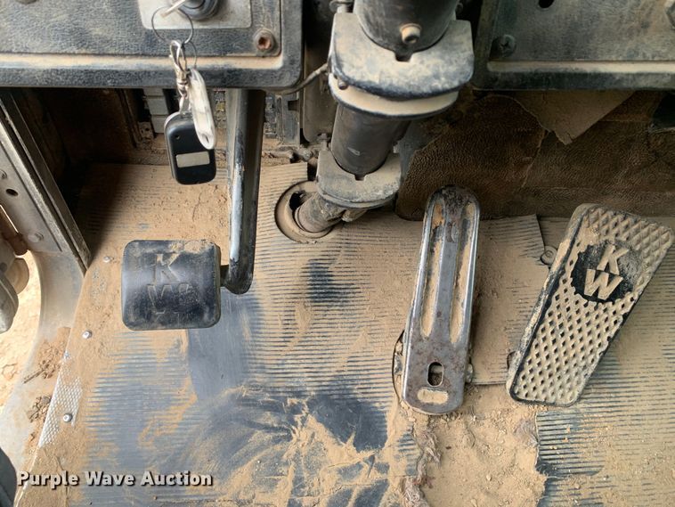 image for item DM7921 1985 Kenworth W900 dump truck