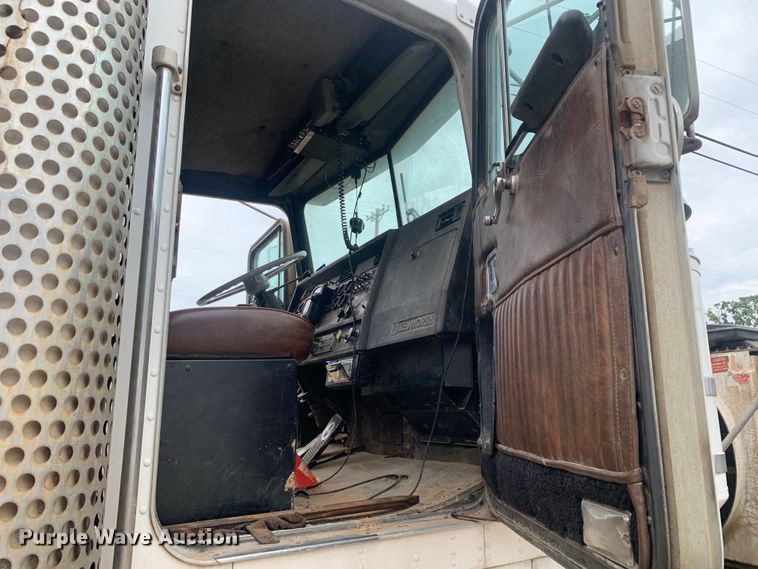 image for item DM7921 1985 Kenworth W900 dump truck