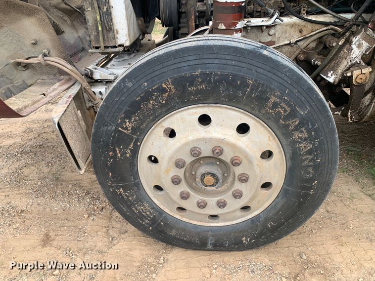 image for item DM7921 1985 Kenworth W900 dump truck