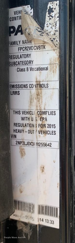 image for item DM7926 2015 Peterbilt 348 dump truck